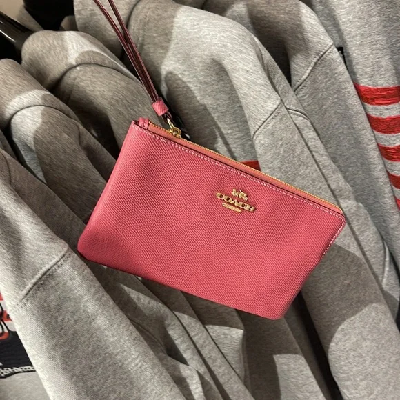 Coach Large Corner Zip Wristlet
IM/Rouge - Picture 10 of 16